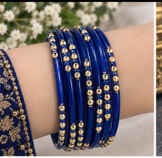 Dotted glass bangles 8pcs - Image 2