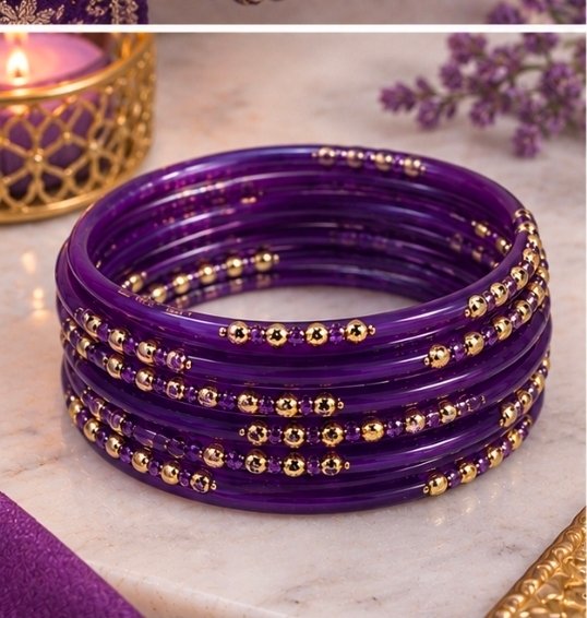 Dotted glass bangles 8pcs