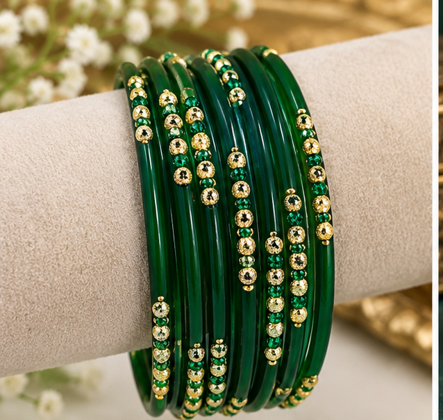 Dotted glass bangles 8pcs